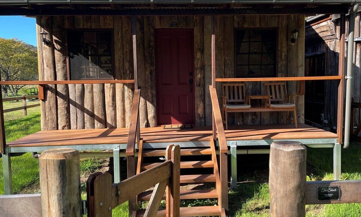 St. Albans Cabin | The Shack - In the Heart of St Albans