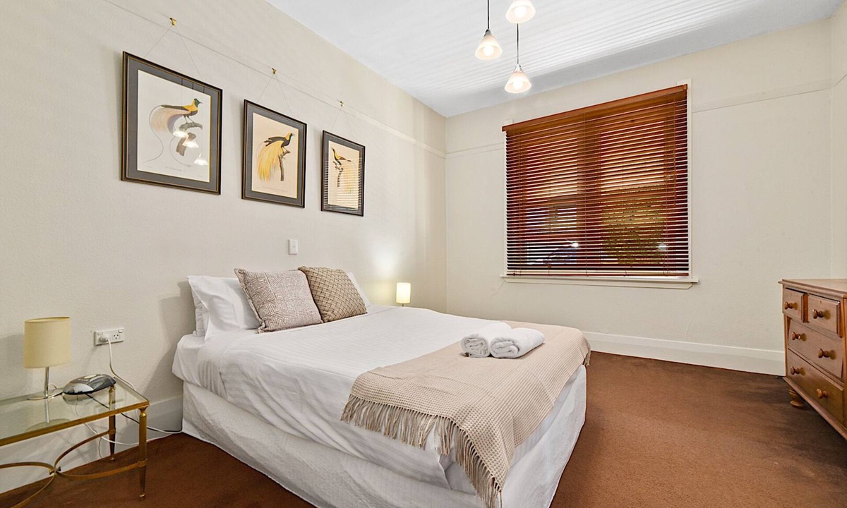Launceston CBD Cottage | The St.John Cottage - Pet Friendly