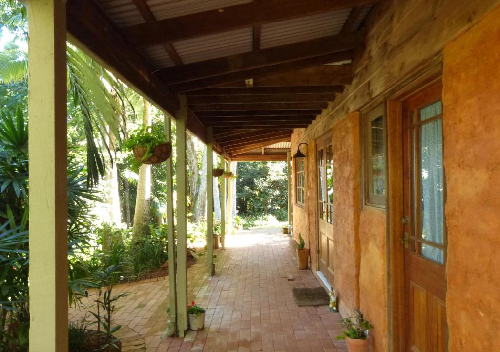 Cooroy House | The Stables