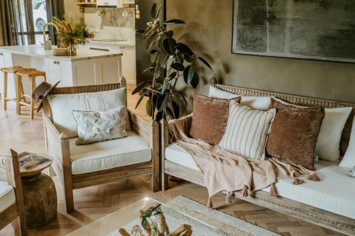 Don Valley House | The Temple - Country Farm Retreat