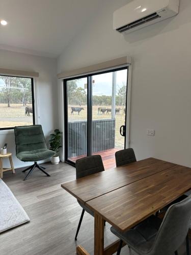 Goornong House | The Wellsford Cabin - Retreat & Holiday With Your Horse