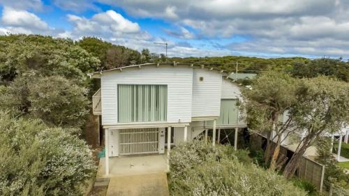 Sandy Point House | The White House Stay 3 Pay 2 Winter Special