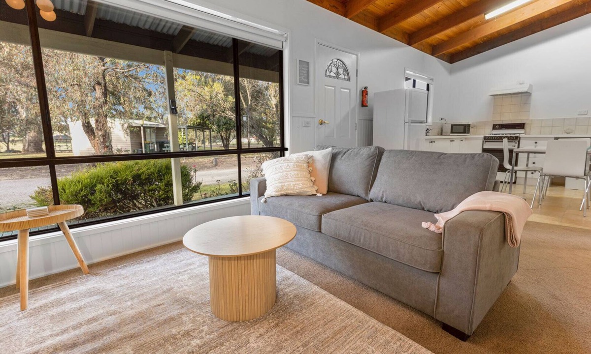 Swan Reach House | This rural holiday cottage offers the quintessential Victorian experience