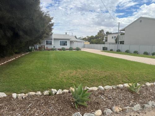 Dalrymple House | Three by the Sea-Stansbury
