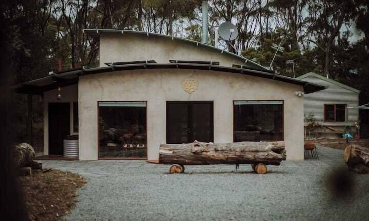 South Bruny House | Three Little Pigs - Main House