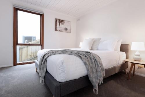 West Launceston House | Thrower Cottage: Gateway to the Cataract Gorge