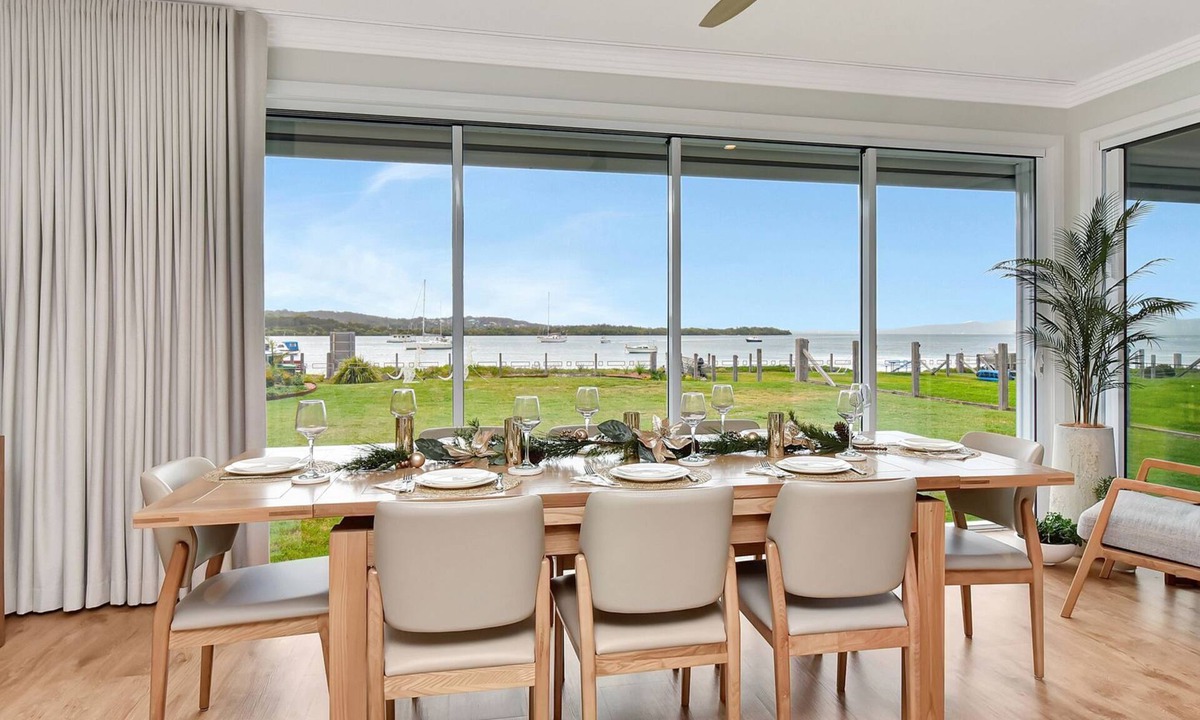 Taylors Beach House | Tilligerry Beach Retreat
