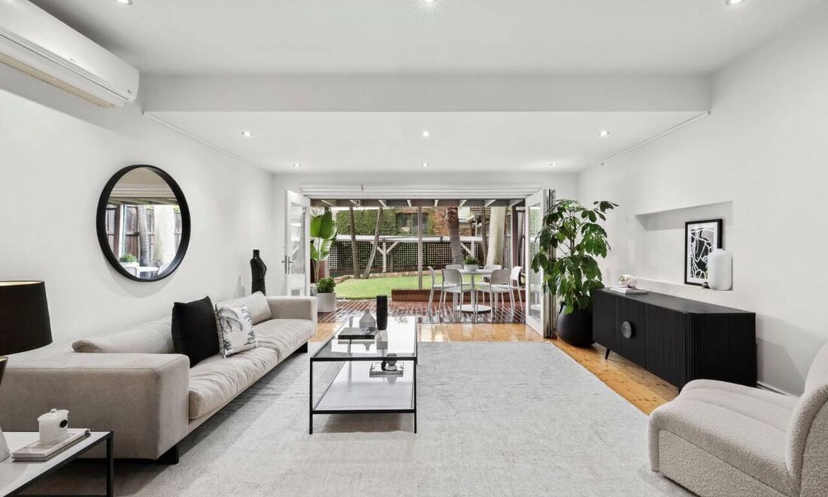 Drummoyne House | Timeless Elegant Abode: Spacious Home in Drummoyne (Pet Friendly)