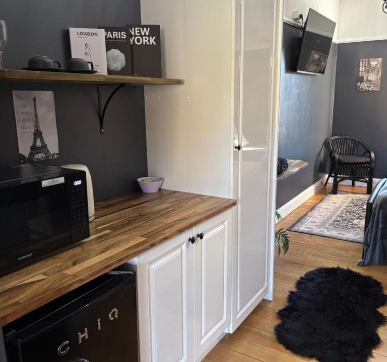 Herberton Apartment | Tin Town suites