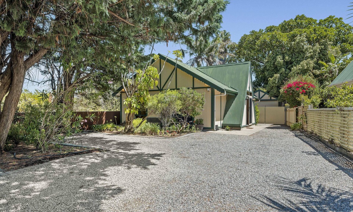 Port Willunga House | To Marlin & Will ~ Port Willunga - Unsophisticated & Kitsch Simplicity