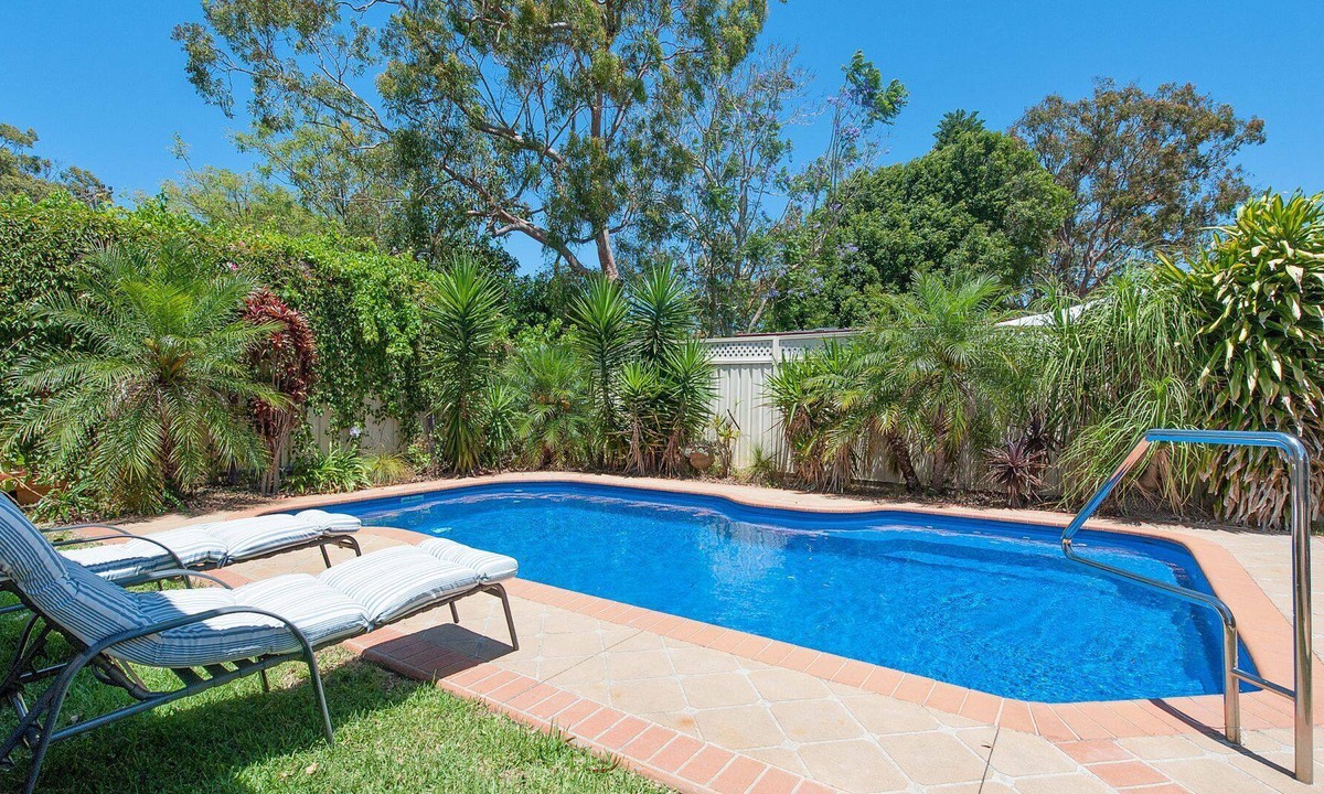 Shoal Bay House | Tomaree Road 58 Shoally Loft - Beautifully refurbished with pool, hot tub and a stroll to the beach