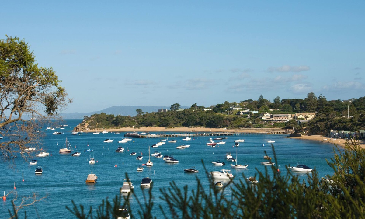 Portsea Apartment | Top Deck Apartment: 1 BR, 1 BA Apartment in Portsea, Sleeps 2