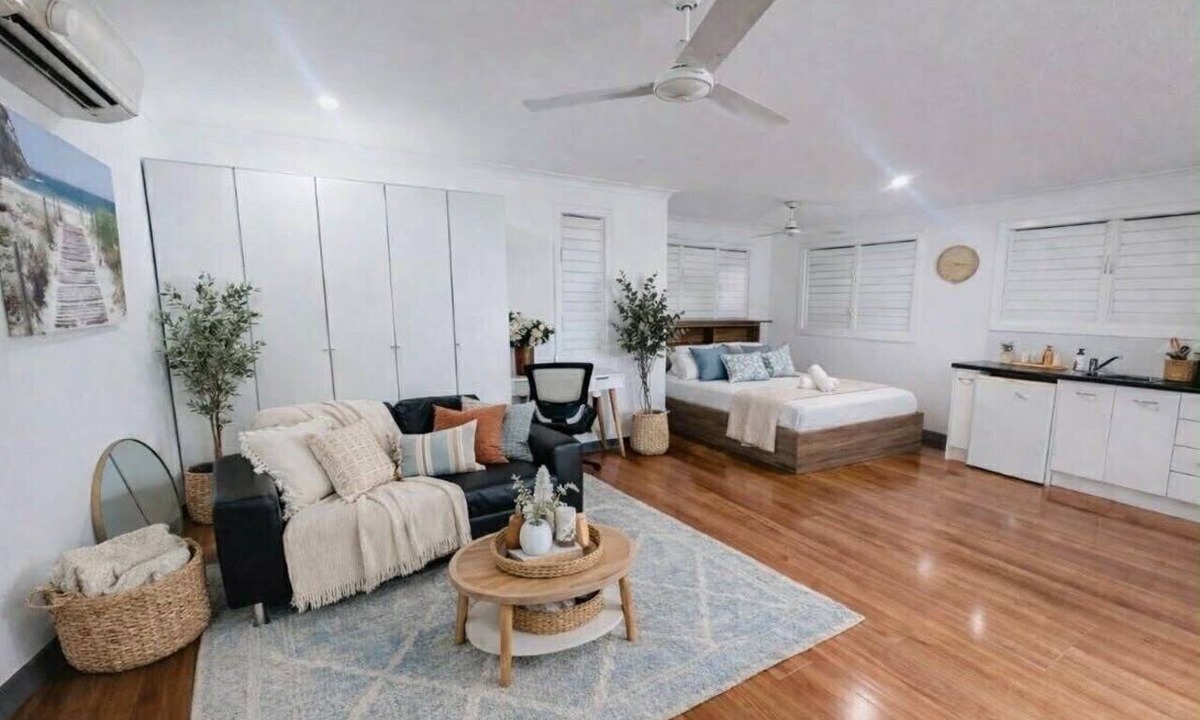 Mundingburra Apartment | Townsville Spacious Granny Flat style apartment