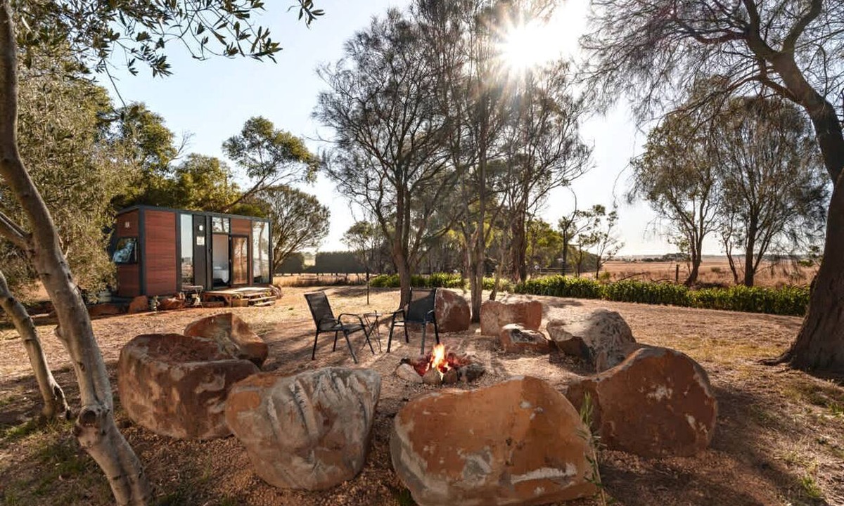 Wangoom Cabin | Tranquil Tiny House Near the Coast in Wangoom, Victoria