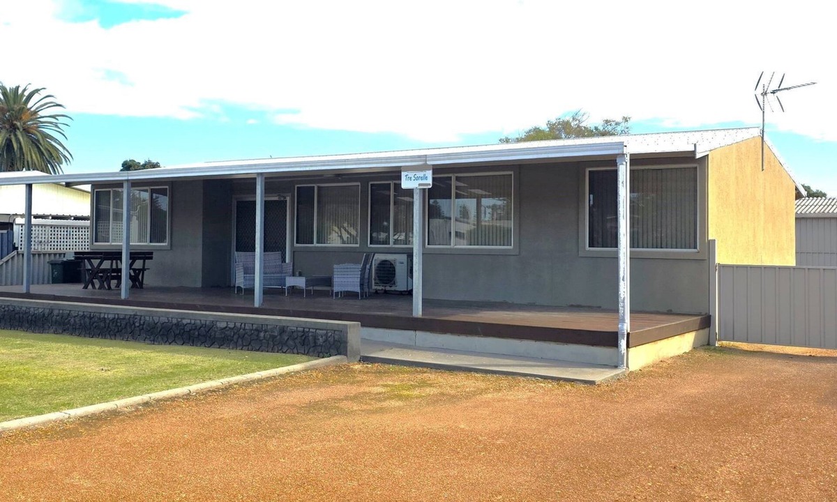 Jurien Bay House | Tre Sorelle, 49 Bower Street