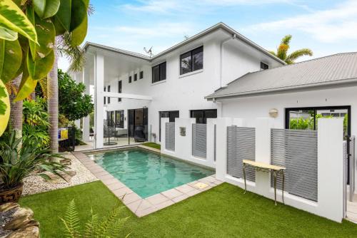 Noosaville House | Treasure Cove