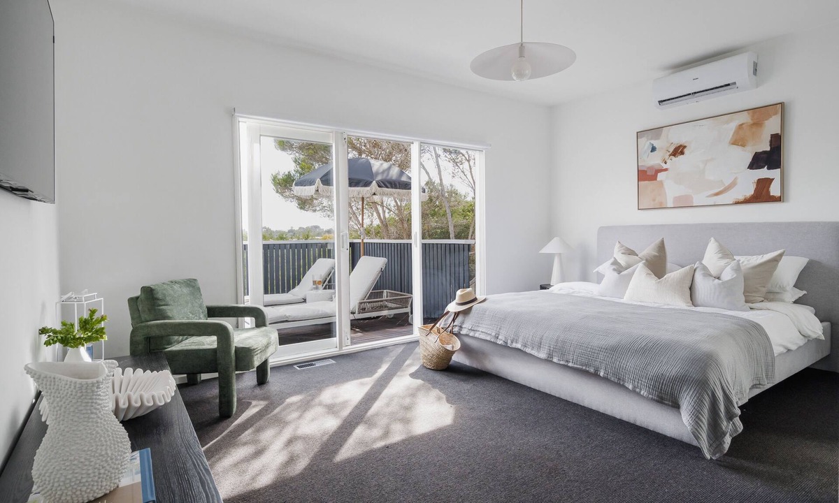 Tootgarook House | Tree Storey - 4pm check out Sundays*