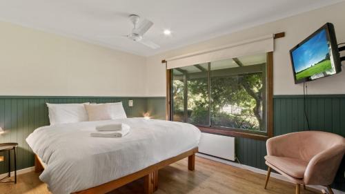 Metung House | Treetop Retreat House - Spacious Family Getaway