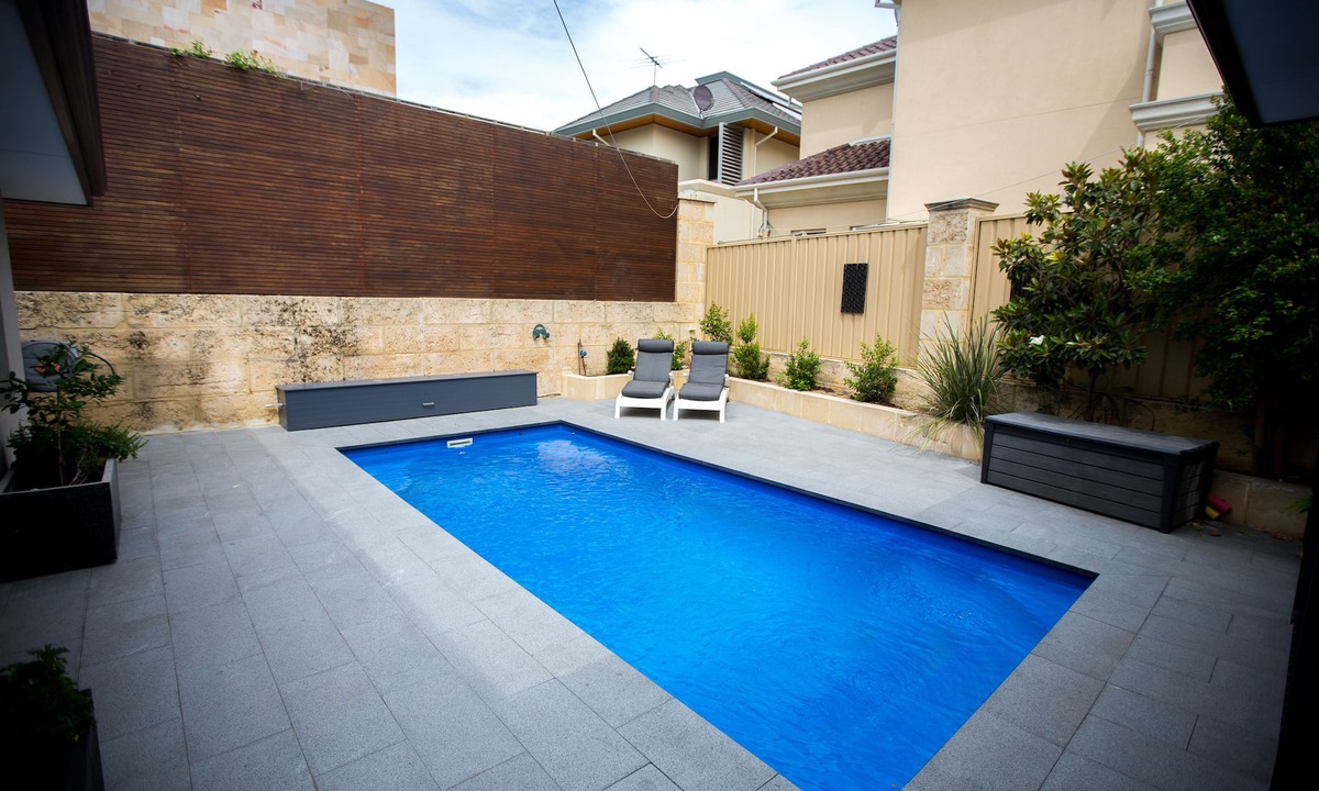Trigg House | TRIGG BEACH HOUSE-Heated Pool-200m walk to Beach