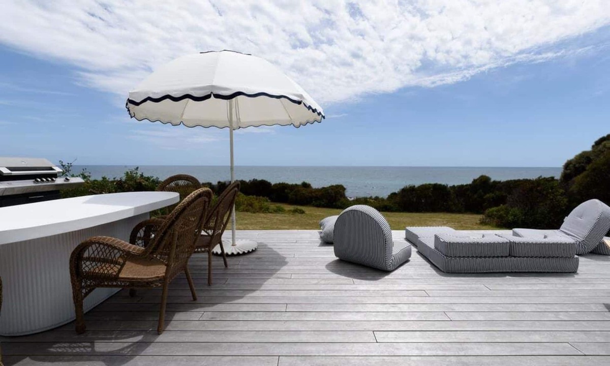 Weymouth House | True North, Weymouth.