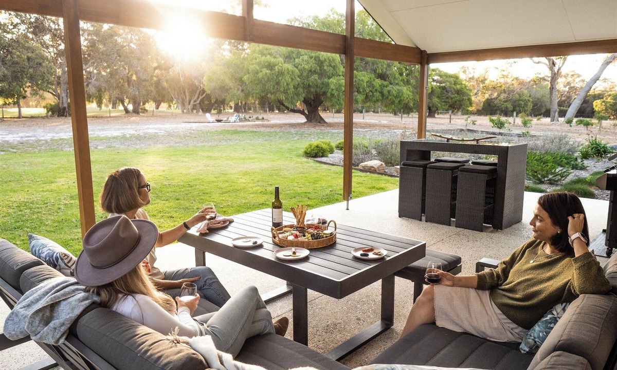 Margaret River House | Turf and Surf Secluded Haven between Beach and Town