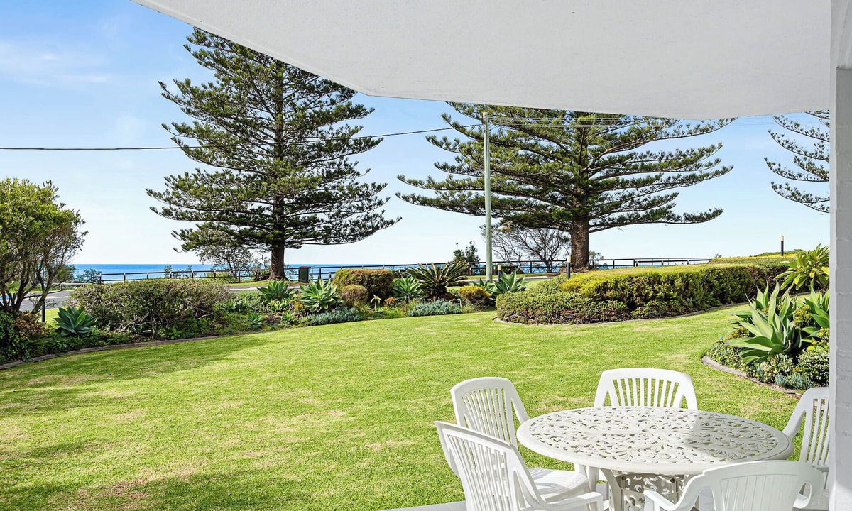 Tuross Head Apartment | Tuross Time! A tranquil 3-bedroom apartment in charming Tuross Head