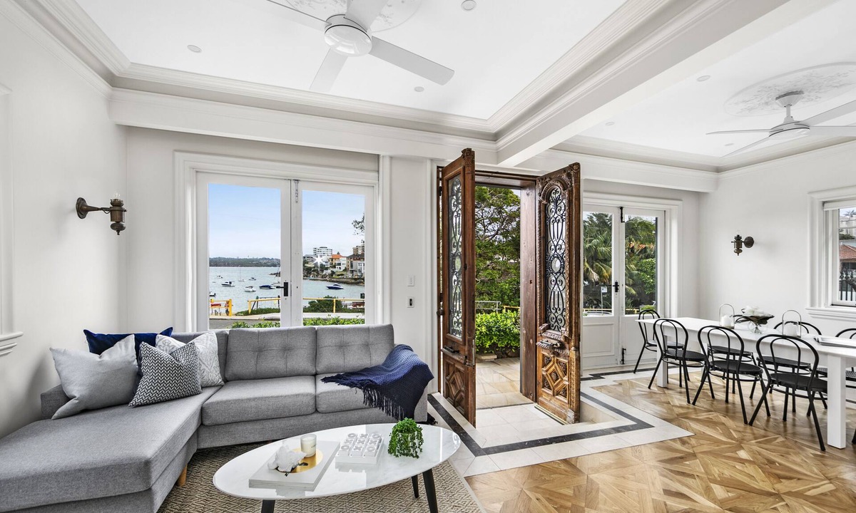 Manly Apartment | Tuscan Villa Little Manly