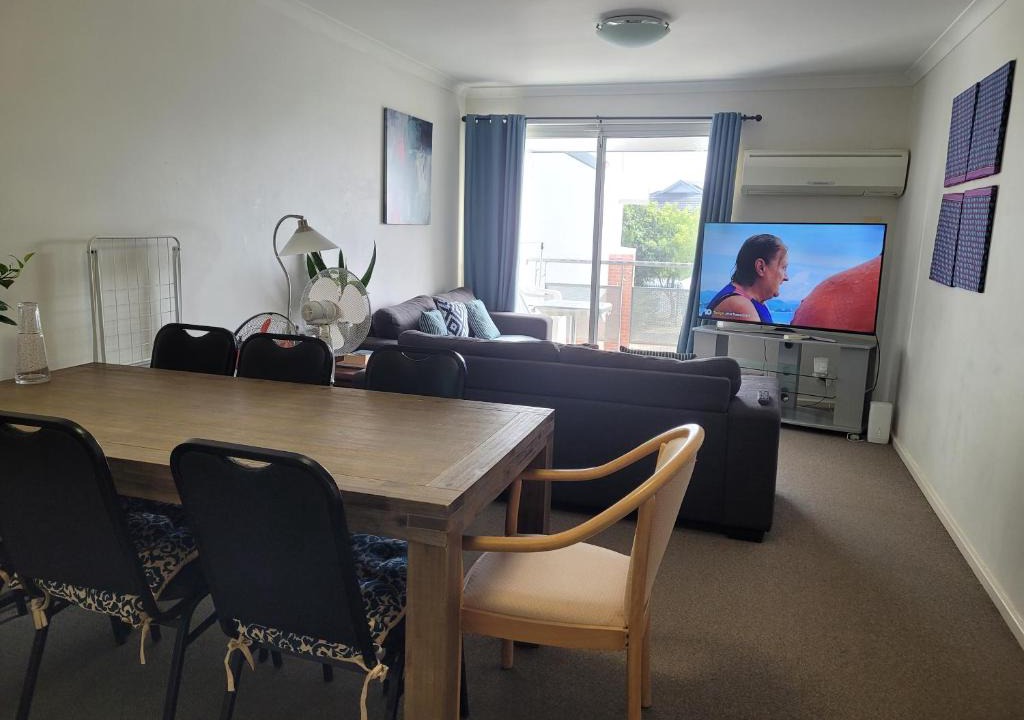 South Perth House | Twin or double room in a 2 bedroom apartment