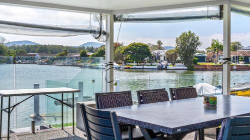 Forster House | Twin Tides Retreat