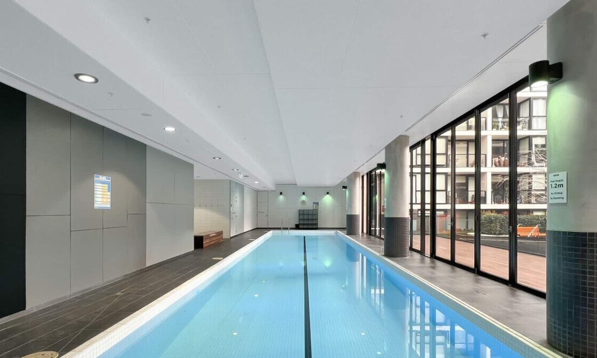 Abbotsford Apartment | Two Bedroom Two Bathroom Apartment with pool & gym
