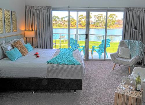 Ulverstone Apartment | Ulverstone River Edge HolidayApartments
