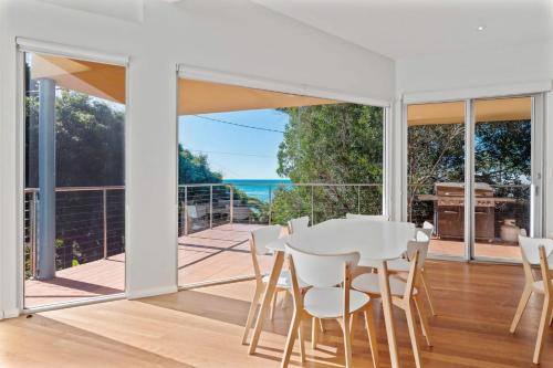 Toowoon Bay House | Uncle Bobby's Binburra Beach House