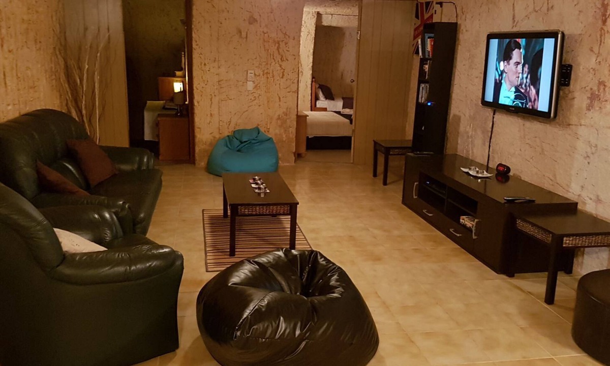 Coober Pedy Apartment | Undergound Gem - Apartment, unique experience, spacious, pet friendly