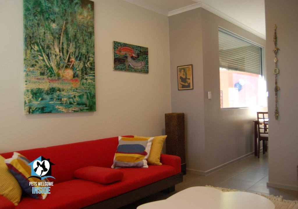 Victor Harbor House | Unique 2Bed Home 100M to Beach