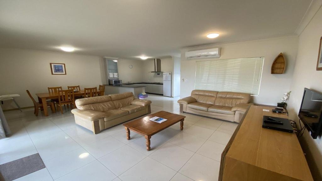 Jurien Bay Villa | Unit 63 Seafront Estate