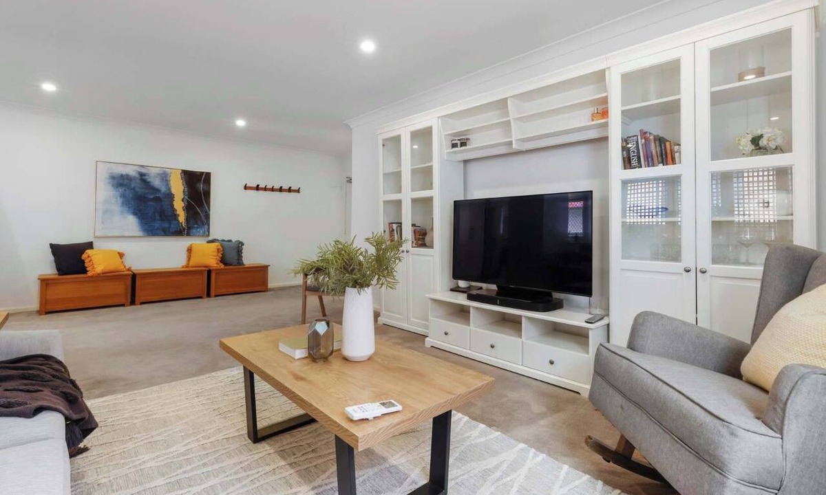 Carlton Apartment | Urban Hideaway in Carlton