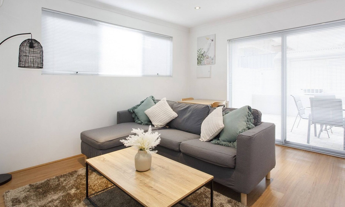 Victoria Park Apartment | Urban Living - two bedroom apartment close to CBD