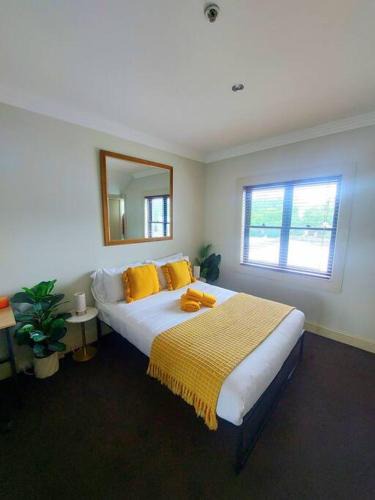 Chippendale Apartment | Urban Retreat Sydney CBD & Central