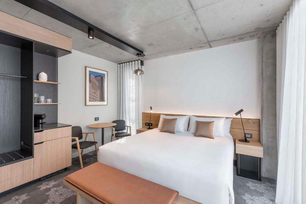 Adelaide Central Business District Hotel | Vibe Hotel Adelaide