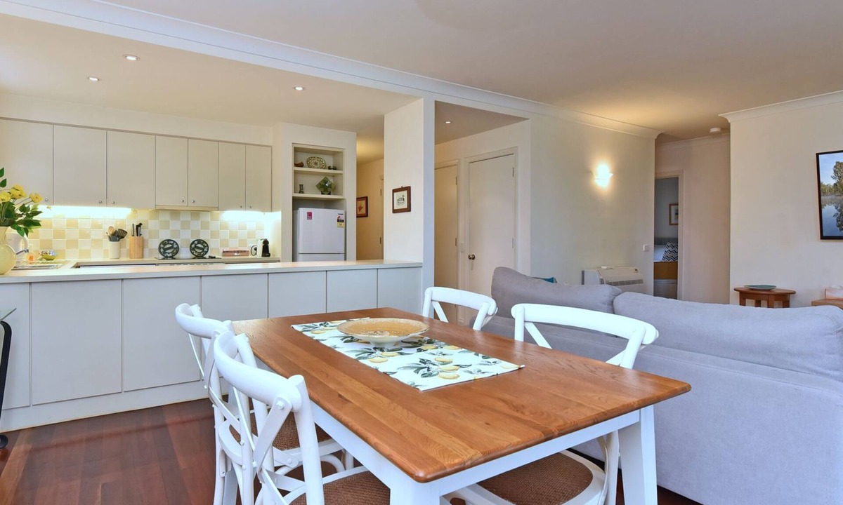 Pokolbin Villa | Villa 2br Bardolino Villa located within Cypress Lakes Resort