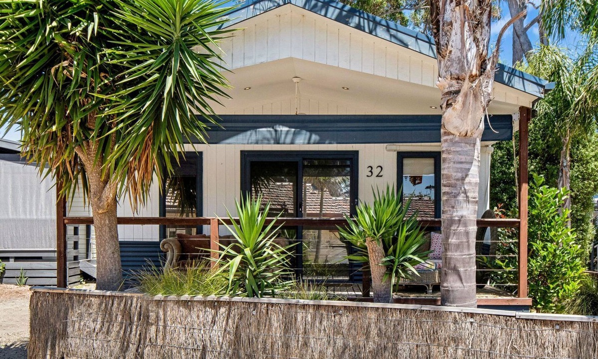 Somers Cabin | Villa 32 at Somers Beach