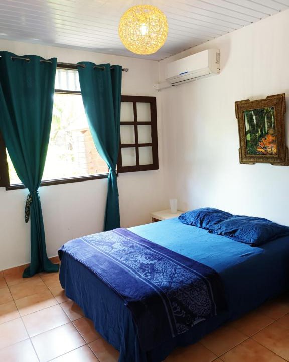 Les Hattes Villa | Villa 8 personnes, 3 chambres climatisées + Studio indépendant
