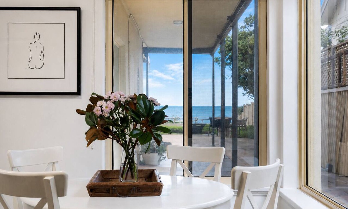 Henley Beach South Apartment | Villa Bliss on the Esplanade Slow Days by the Sea
