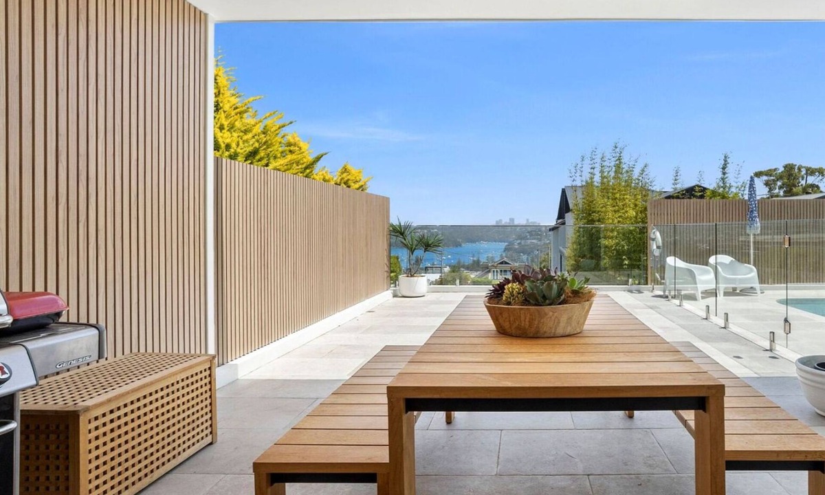 Clontarf House | Villa Clontarf, Minutes to Manly