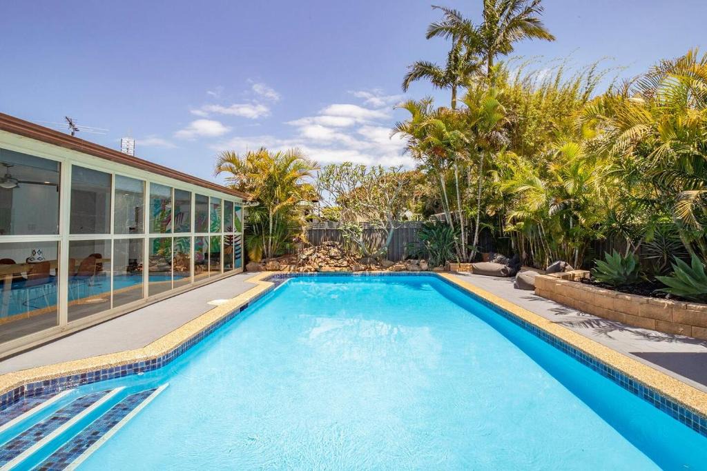Caves Beach Villa | 'Villa Mayakoba' Tropical Oasis with Pool and Cabana
