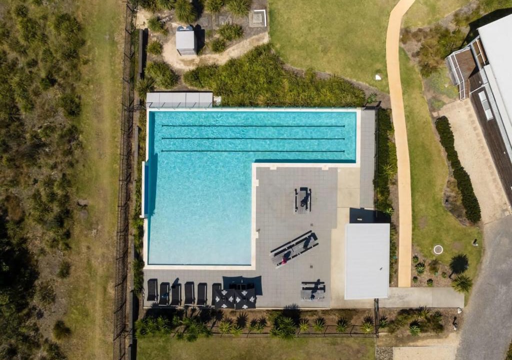 Caves Beach House | Villa with Seaside Soul Newly Renovated