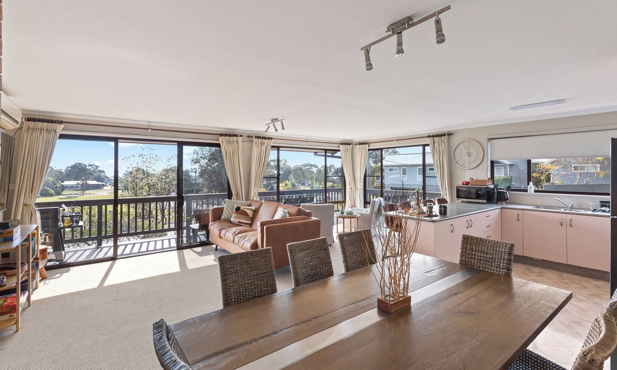 Pambula Beach Apartment | VitaminSea for Two