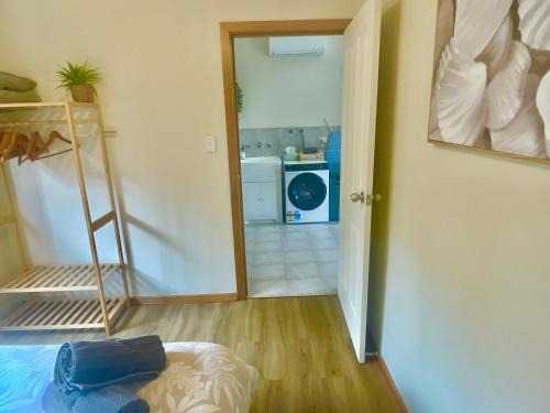 Boston Apartment | Wakelin studio guesthouse-peace, privacy, seaviews