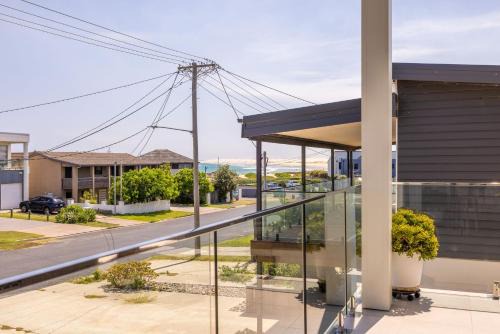 Anna Bay House | Walk on Birubi 1 WI-FI Boat Parking and Water Views