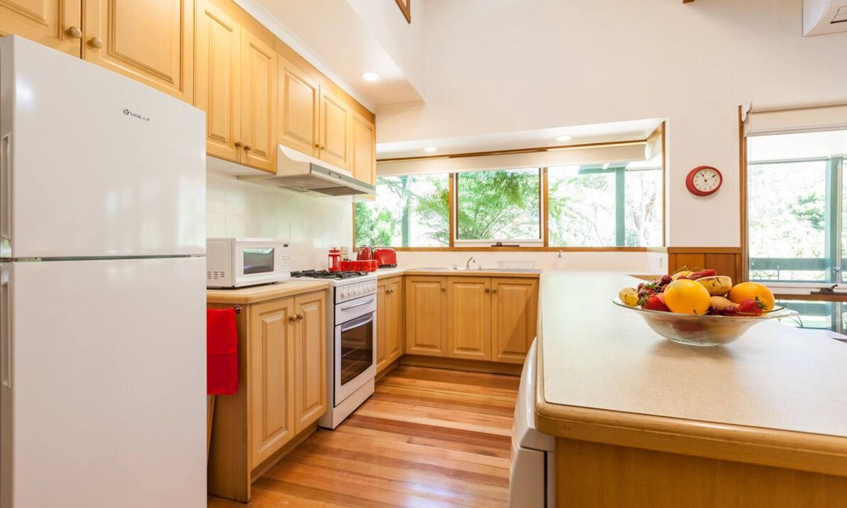 Healesville House | Walk to Town, Private, Self-Contained, Wi-Fi, Netflix, Large Garden, Tranquil